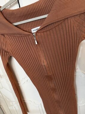 Madden  girl  Ribbed Zip-Up. Dress in Rust Brown